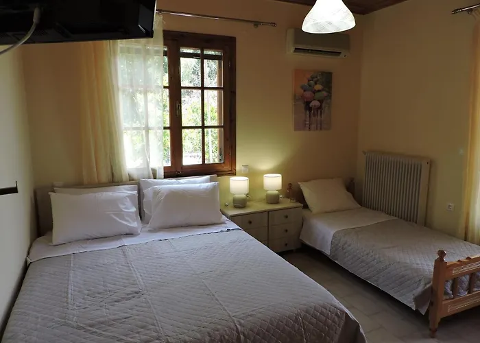 Calm House In Village, Lefkada * Sívros