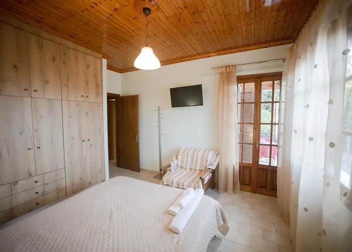 Holiday home Calm House In Village, Lefkada Sivros